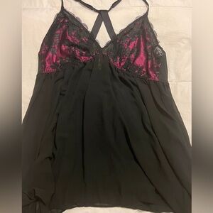 Torrid black & fuchsia chemise